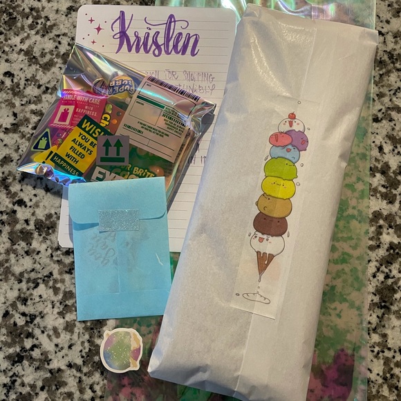 Happy Poshing! πΈ - Picture 6 of 6